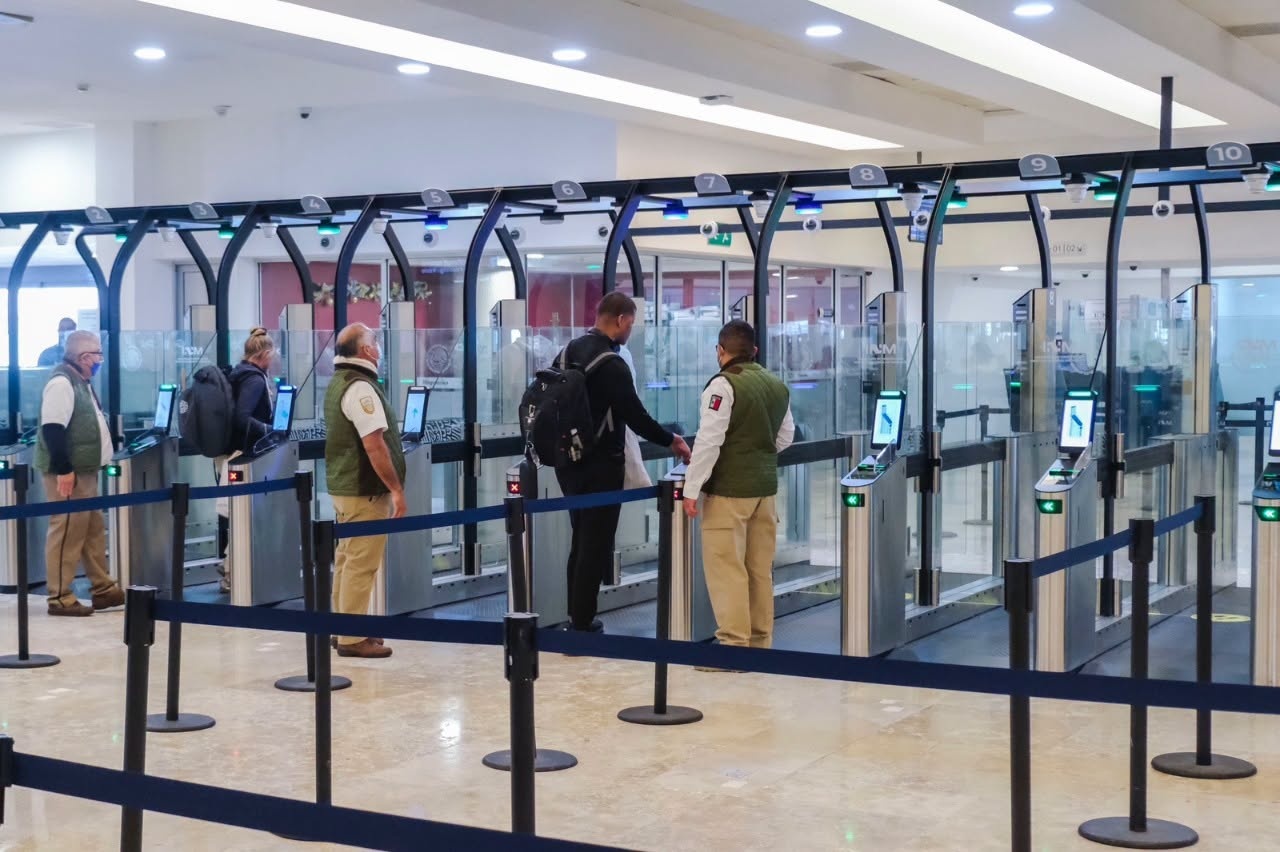 Sheinbaum propone aumentar 35% el cobro a turistas extranjeros para ...